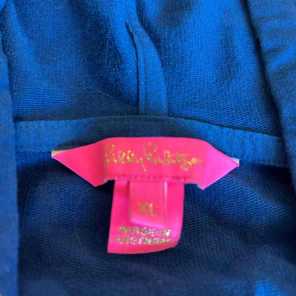 Lilly Pulitzer Blue/trimmed in white Shorts & Pullover XL NWOT - Picture 3 of 7